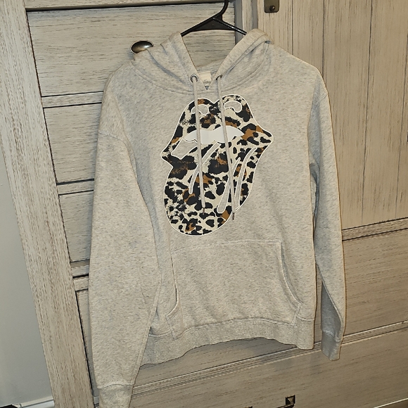 H&M Hoodie with Leopard Print The Rolling Stones Logo - Picture 1 of 3